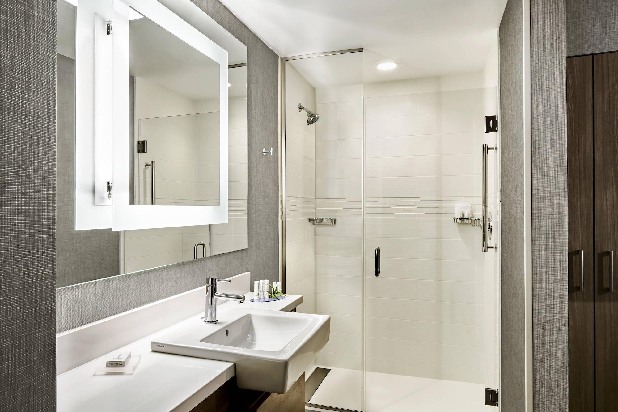 Springhill Suites By Marriott New York Midtown Manhattan/Park Ave Exterior photo