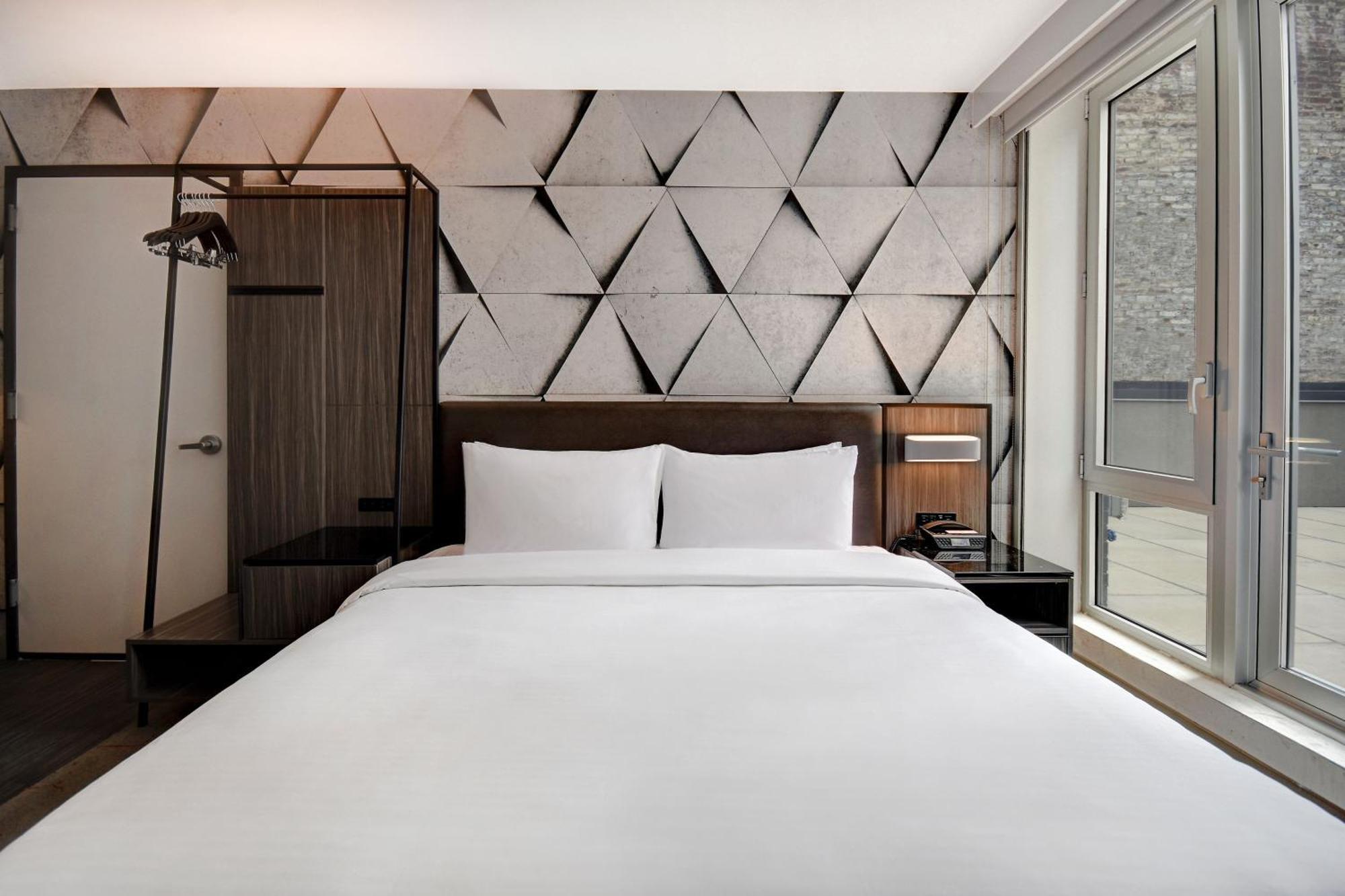 Springhill Suites By Marriott New York Midtown Manhattan/Park Ave Exterior photo